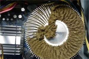 Votre ordinateur est encrassé par la poussière ? Contactez AZURSERVICEINFO pour un nettoyage professionnel et efficace. Nos experts vous garantissent des résultats optimaux. Appelez-nous au 04 22 13 25 23 ou envoyez-nous un e-mail à contact@azurserviceinfo.com.