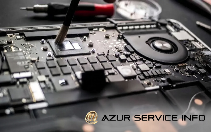 Besoin d'une réparation informatique à Menton ? AZURSERVICEINFO est là pour vous aider. Contactez-nous au 04 22 13 25 23 pour un service rapide et efficace.